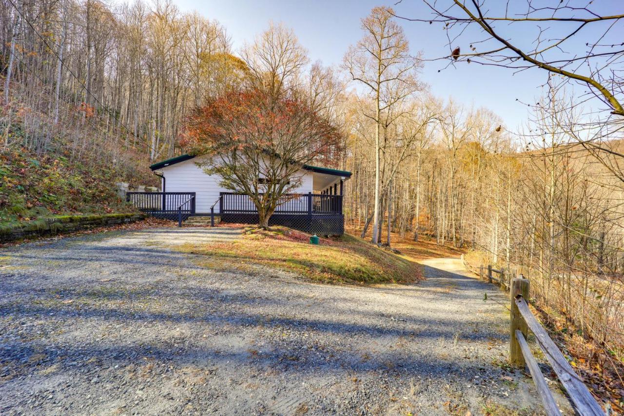 Pet-Friendly Spruce Pine Cabin With Private Fire Pit Exterior foto