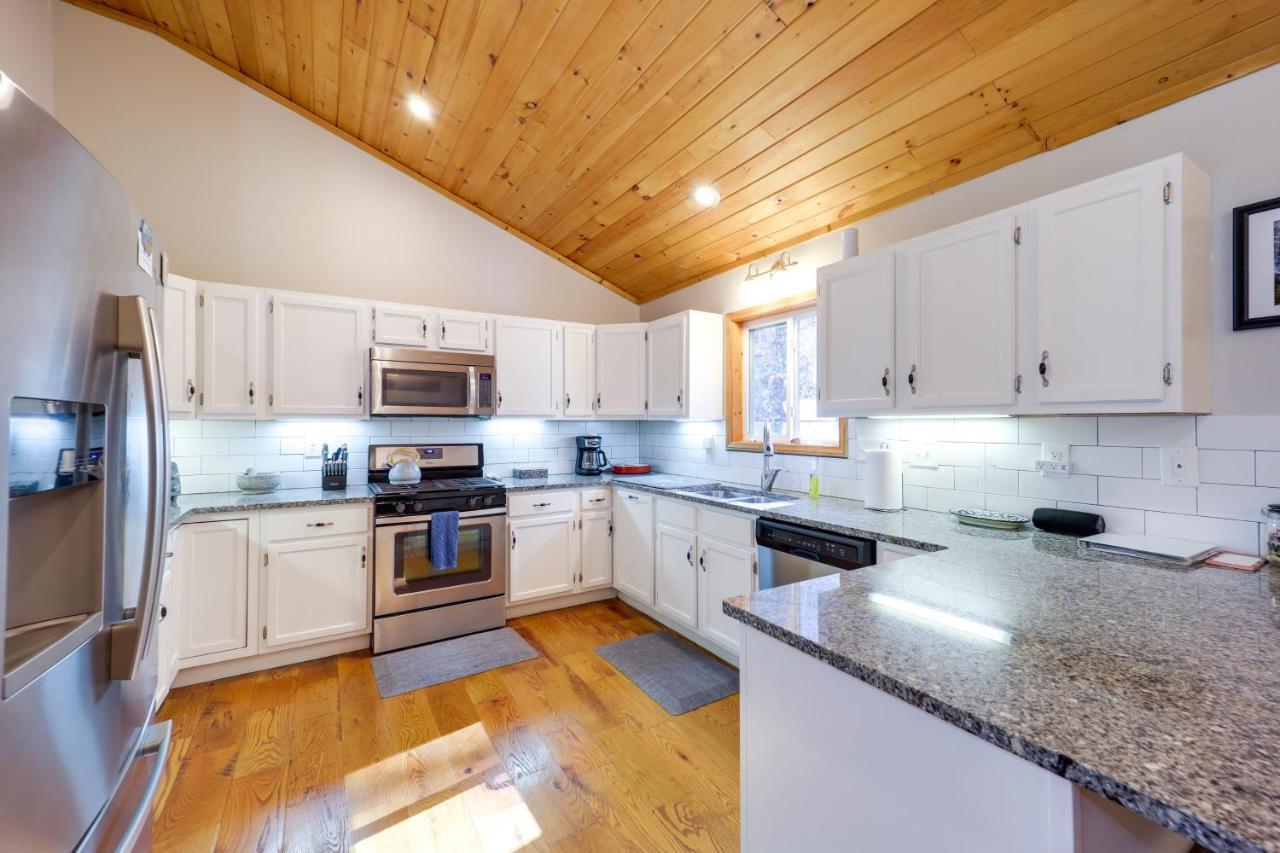 Pet-Friendly Spruce Pine Cabin With Private Fire Pit Exterior foto