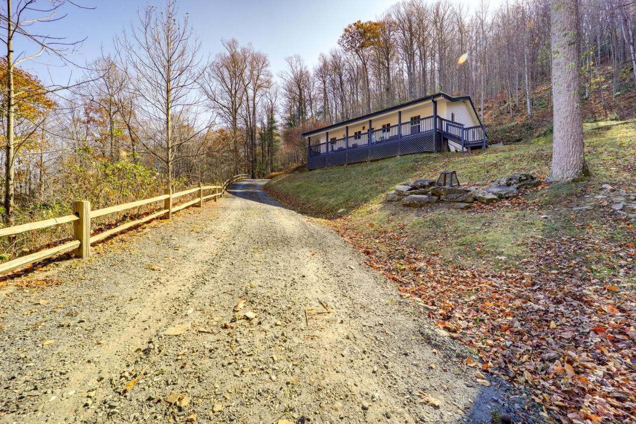 Pet-Friendly Spruce Pine Cabin With Private Fire Pit Exterior foto